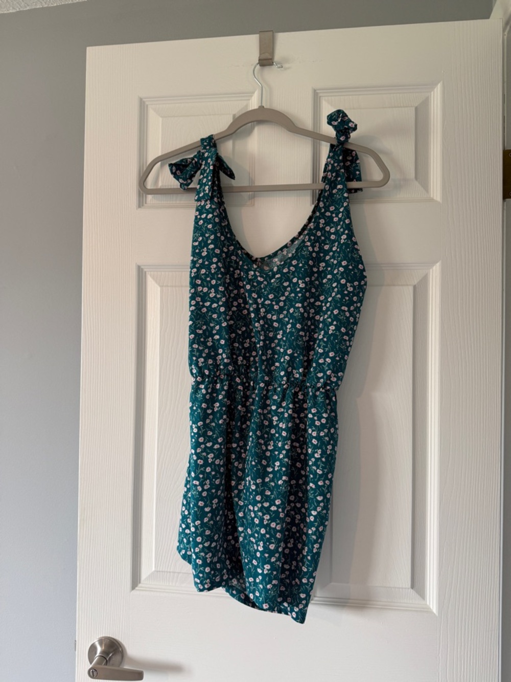SHEIN Teal Floral Tie-Shoulder Romper